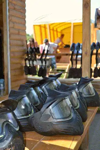 Пейнтбол в Києві на Троєщині - пейнтбольный клуб Вестерн